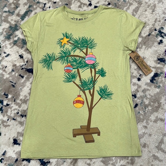 L O L VINTAGE Tops - NWT VINTAGE CHRISTMAS TEE!